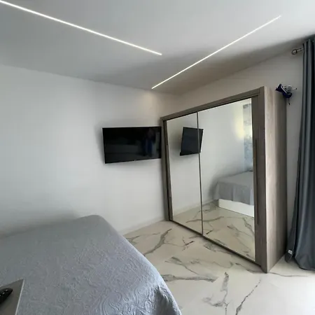 Apartment Paraiso Del Sur Tenerife -the Swimming Pool Is Under Reconstruction